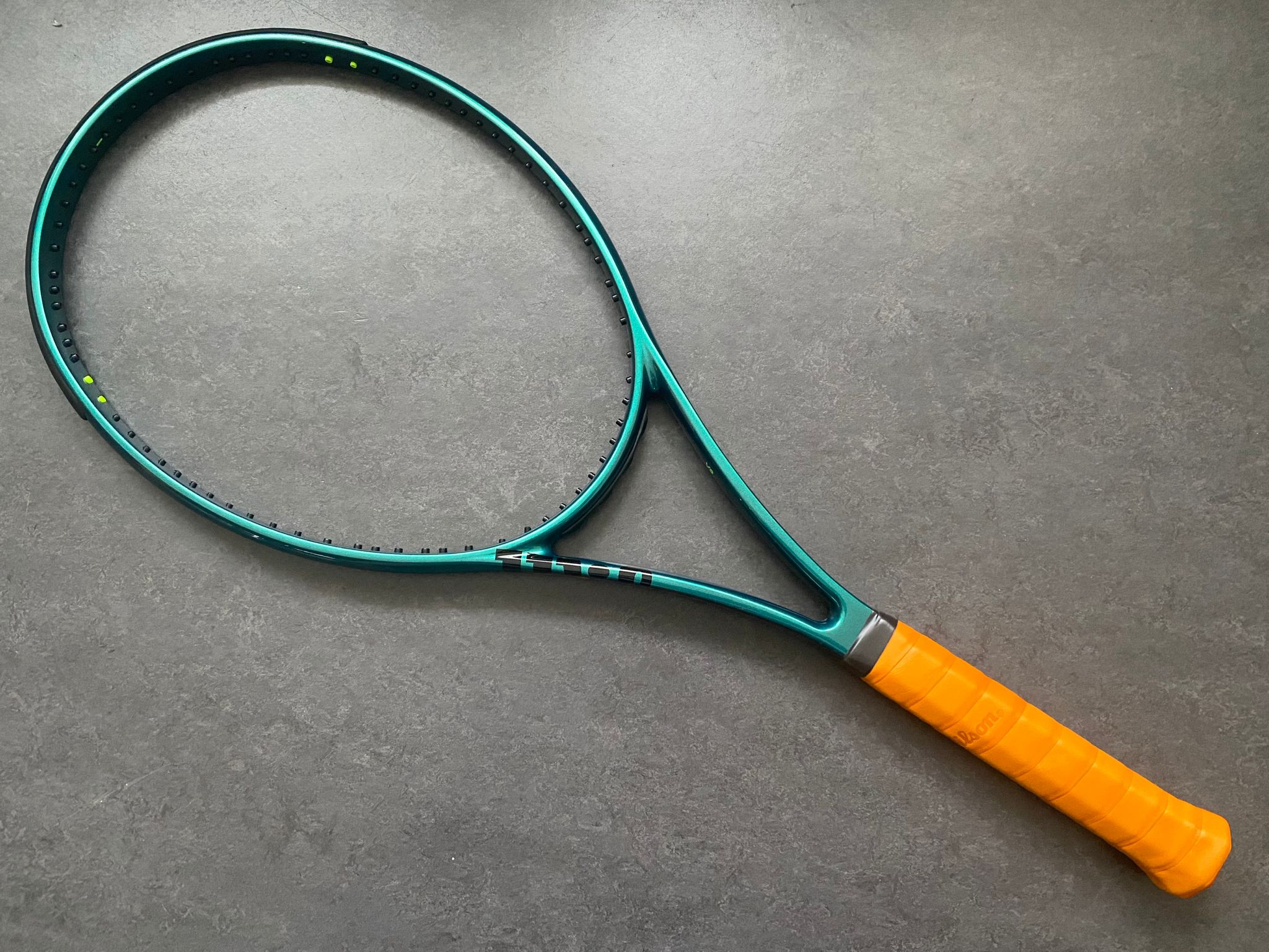 Wilson Pro Stock Blade 98 (18x20) – ProStockTennis