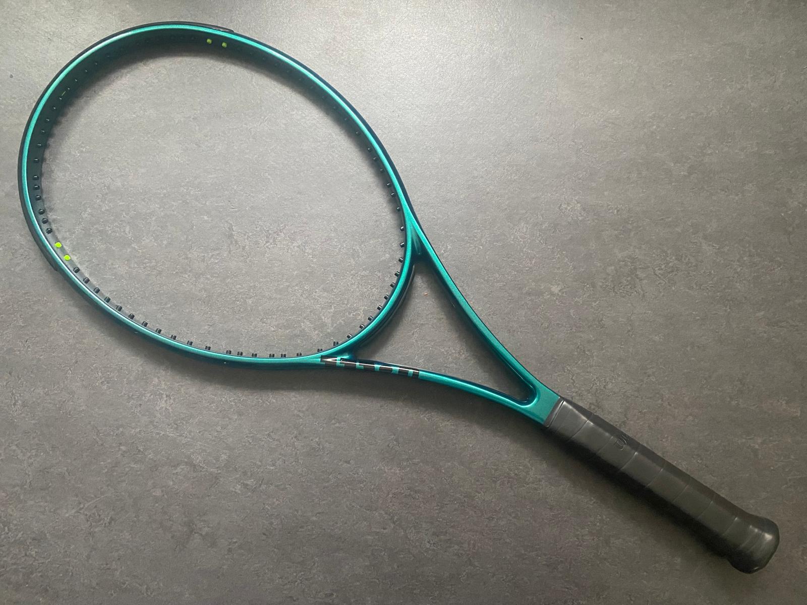 Wilson Pro Stock Blade 98 (18X19) – ProStockTennis