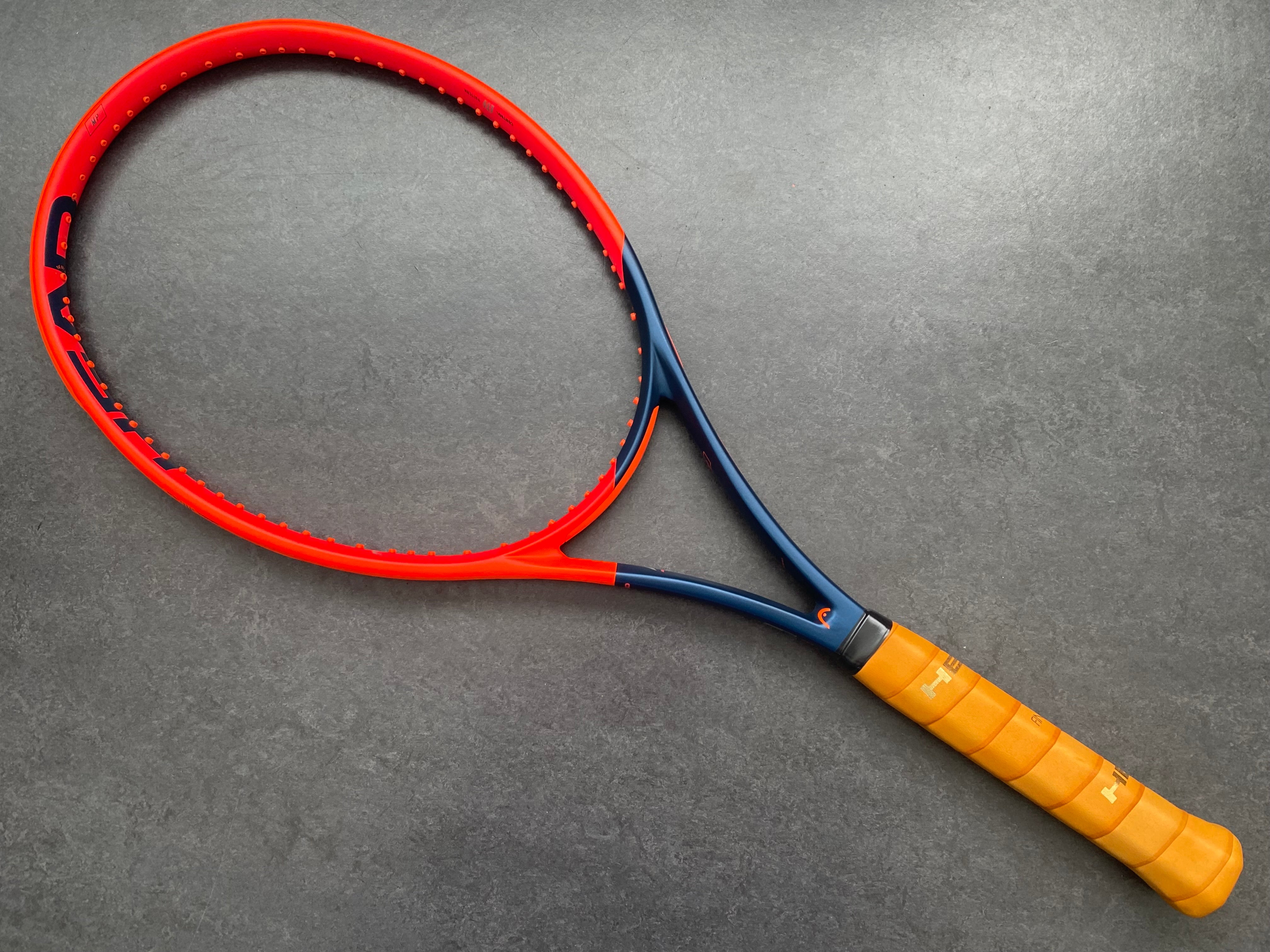 HEAD RADICAL MP 2023 グリップ2 Head Radical MP 2023 | Racquet Quest