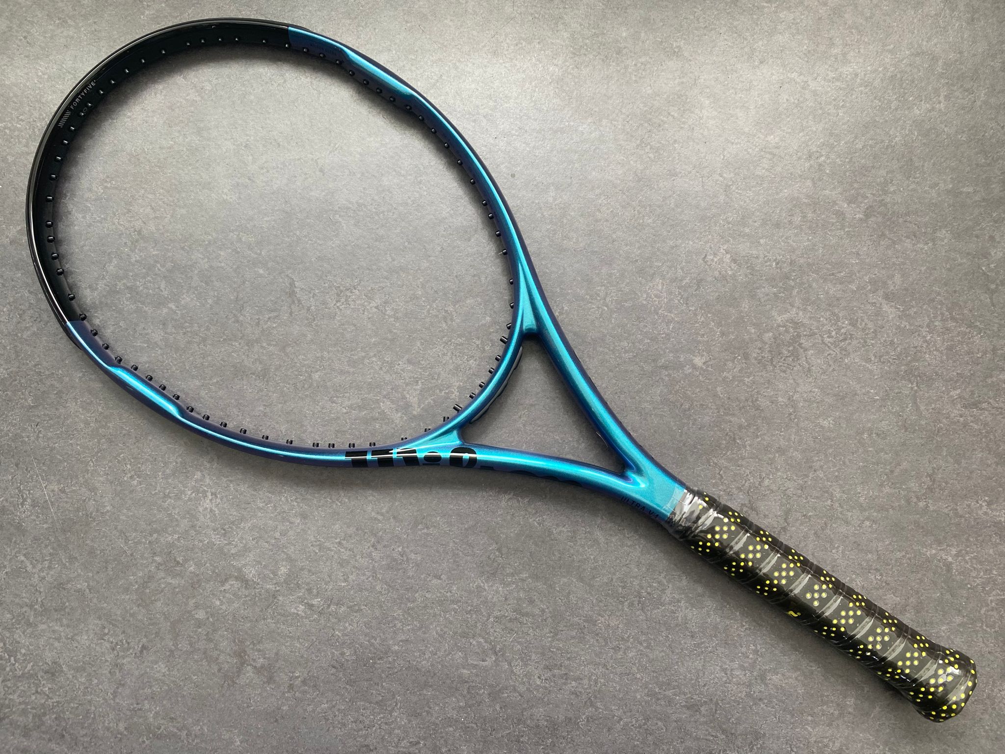 Wilson Python プロストック　超レア16x19パターン Wilson Pro Stock Pro Open (16X19) – ProStockTennis