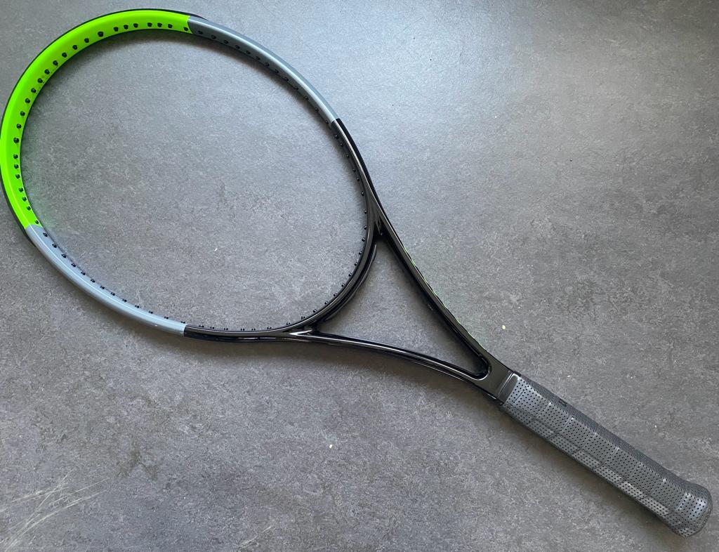 Wilson Pro Stock Blade 98 (18X20) – ProStockTennis