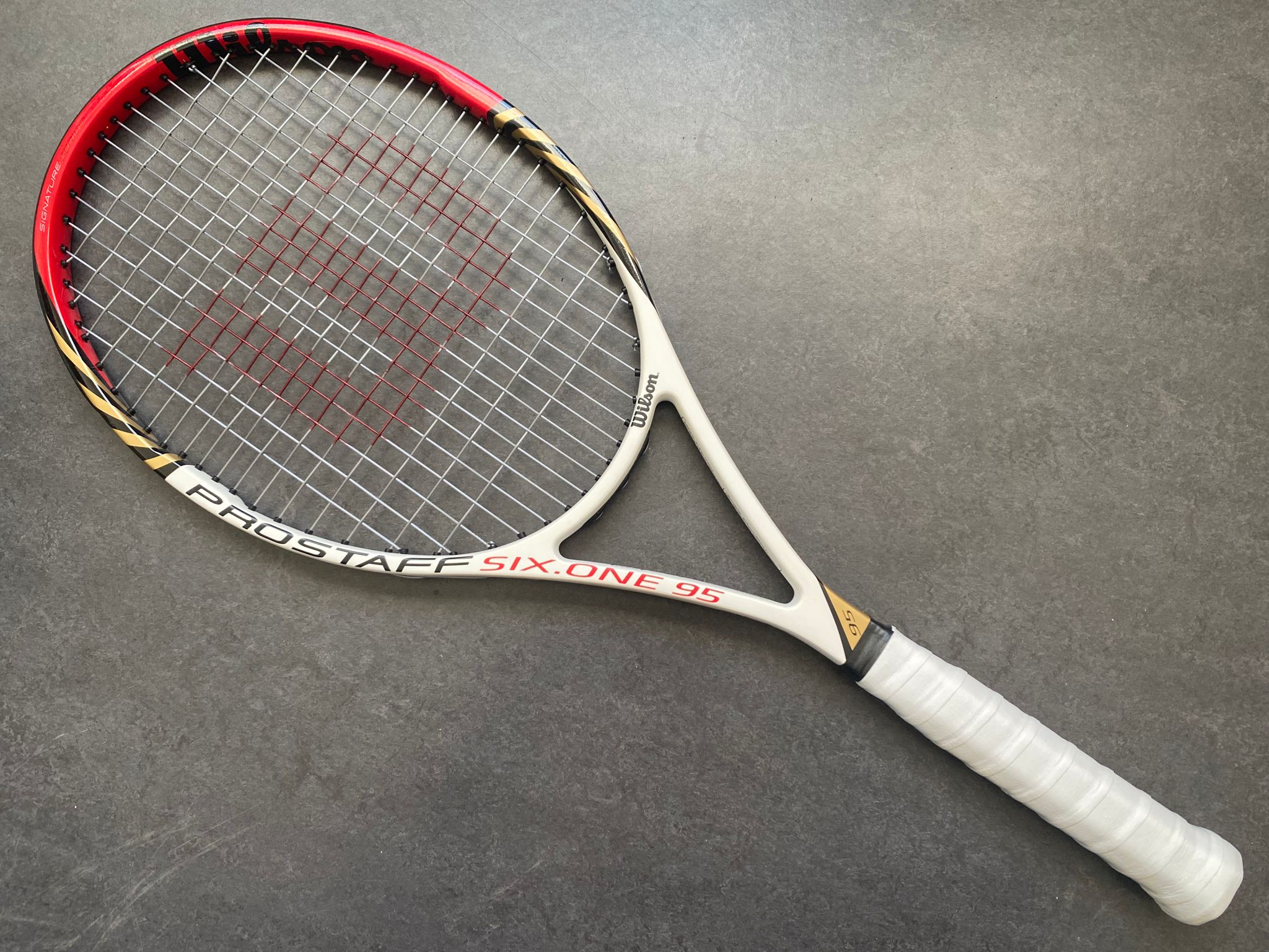 Used* Wilson Pro Staff 6.0 Midplus 95 Tennis Racquet (4 1/4) From a Used* Wilson Pro Staff 6.0 Midplus 95 Tennis Racquet (4 1/4) From a