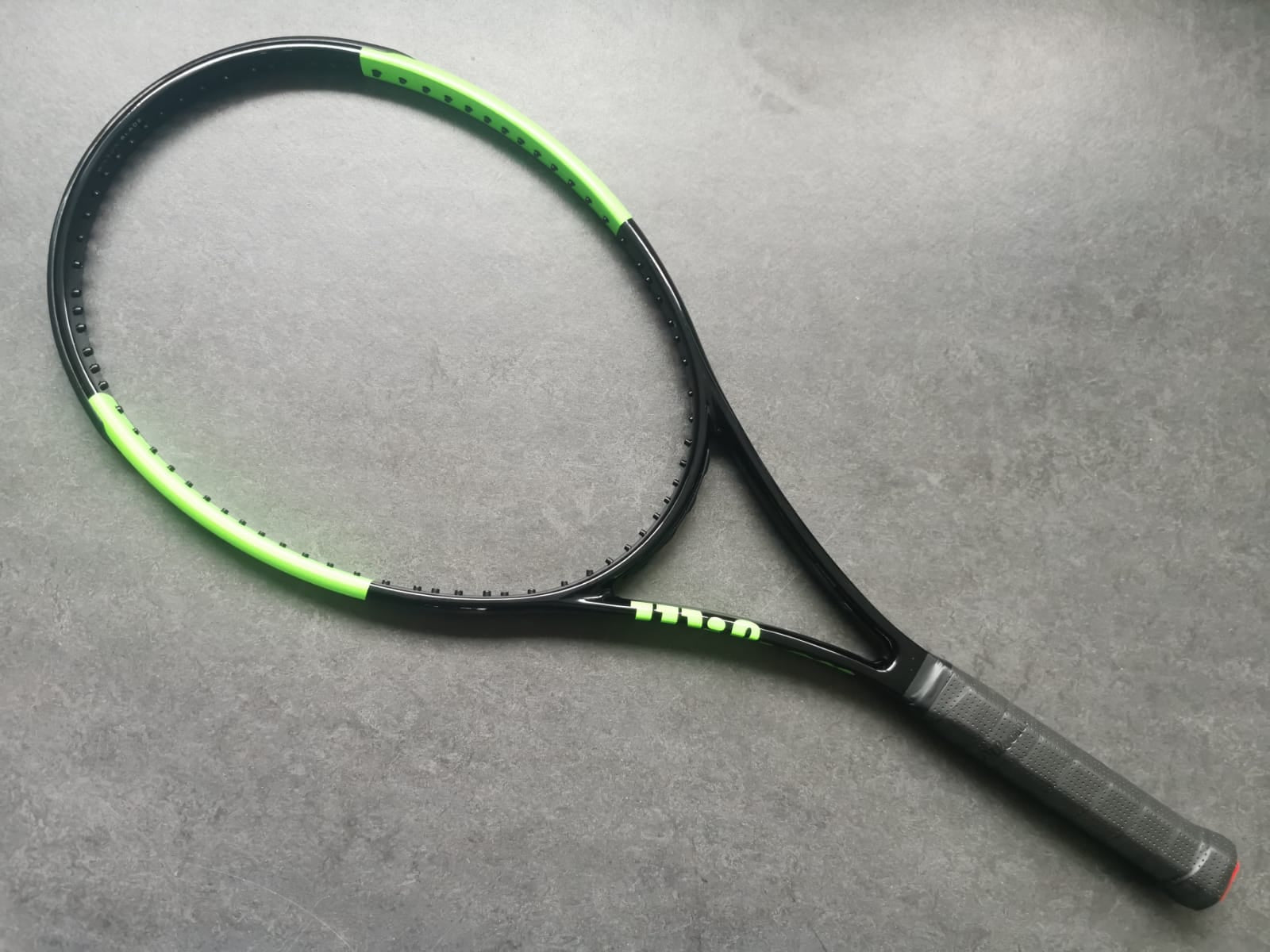 Wilson Pro Stock Blade 98 (18X20) – ProStockTennis