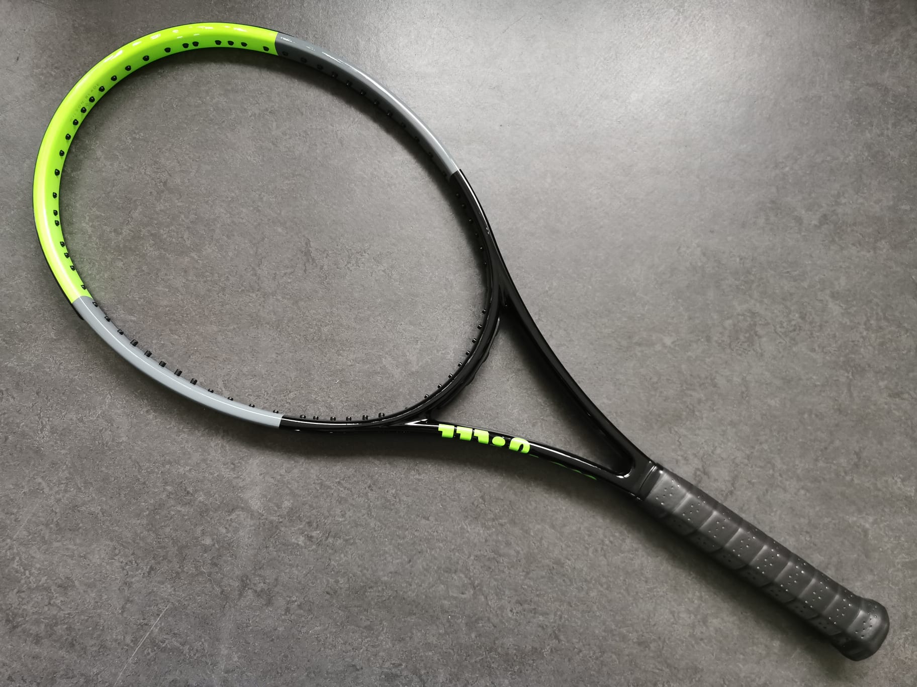 Wilson H22 (16X19) – ProStockTennis