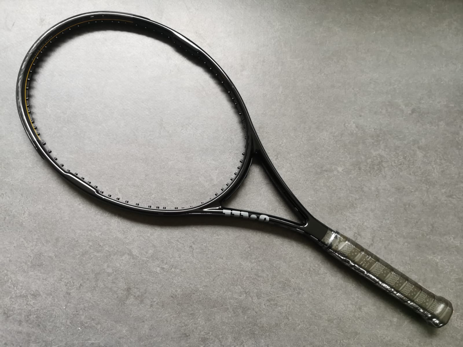Wilson Pro Stock Six.One 95 XL (18X20) – ProStockTennis