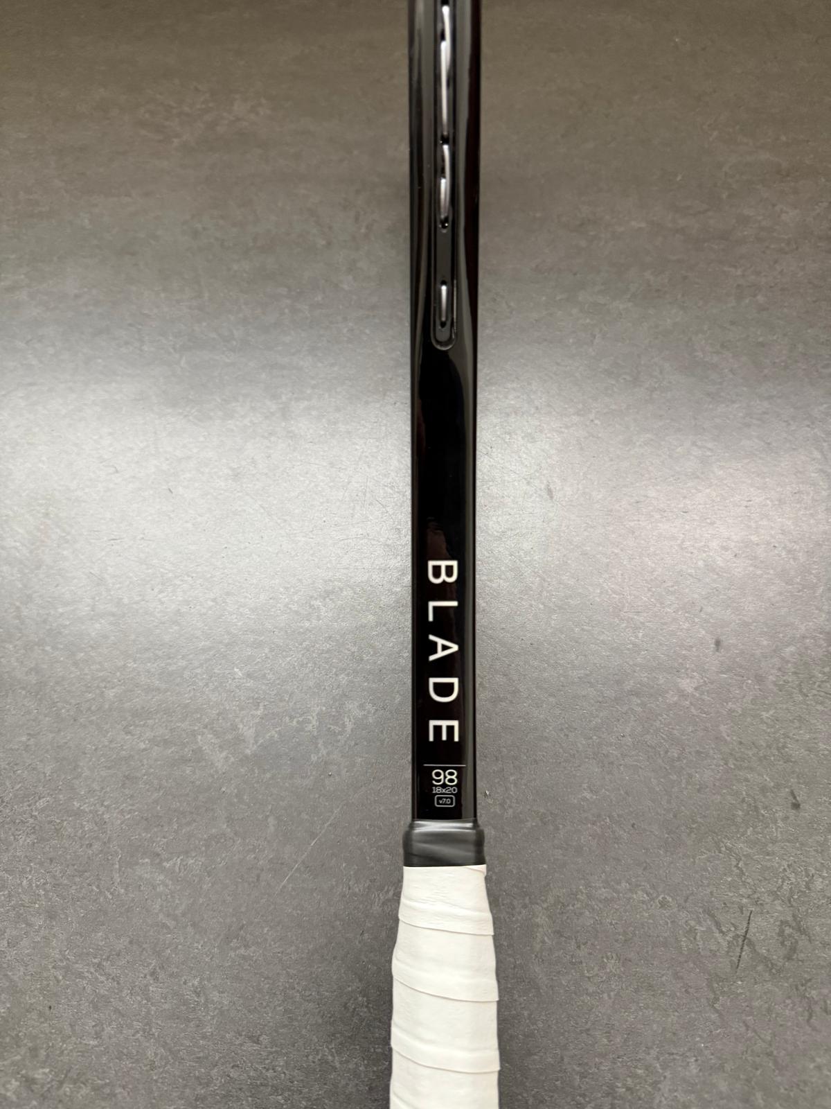Wilson Pro Stock Blade 98 (18X20)