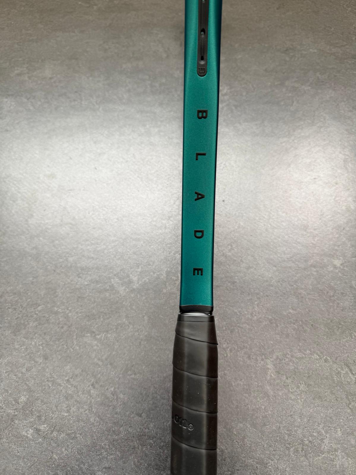 Wilson Pro Stock Blade 100 (16X19)