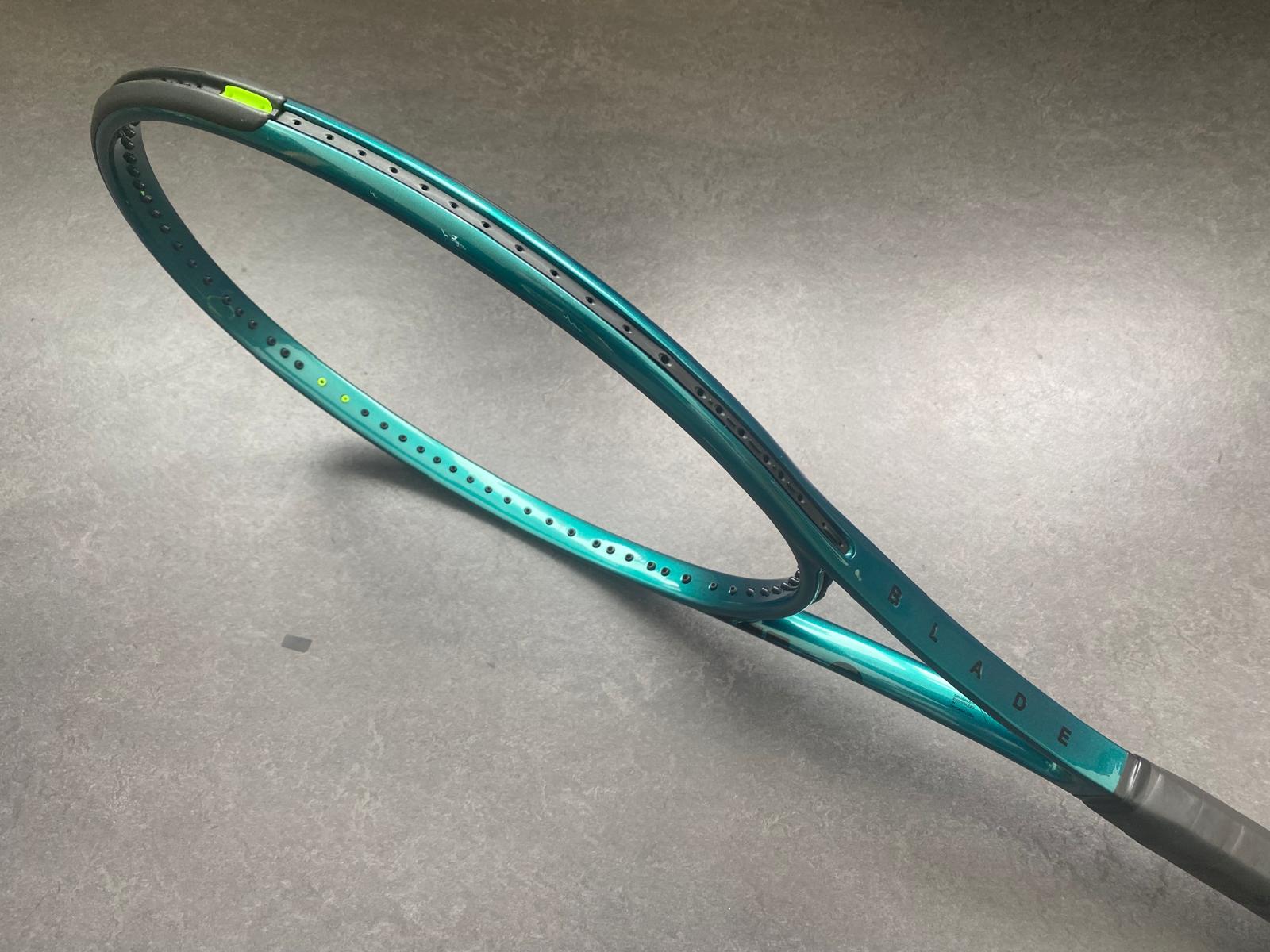 Wilson Pro Stock Blade 98 XL (18x20)