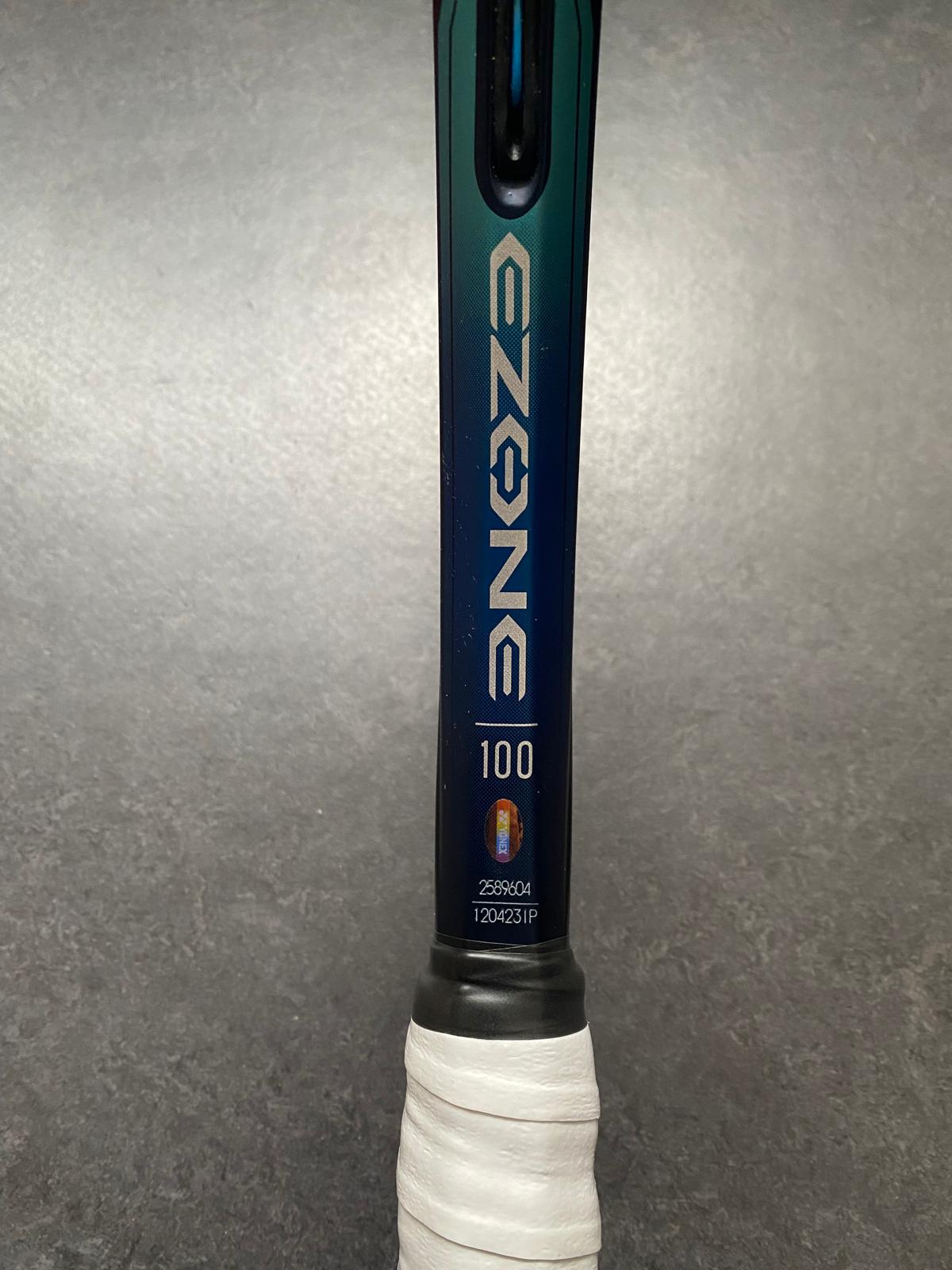 Yonex Pro Stock EZONE 100 (16X19)