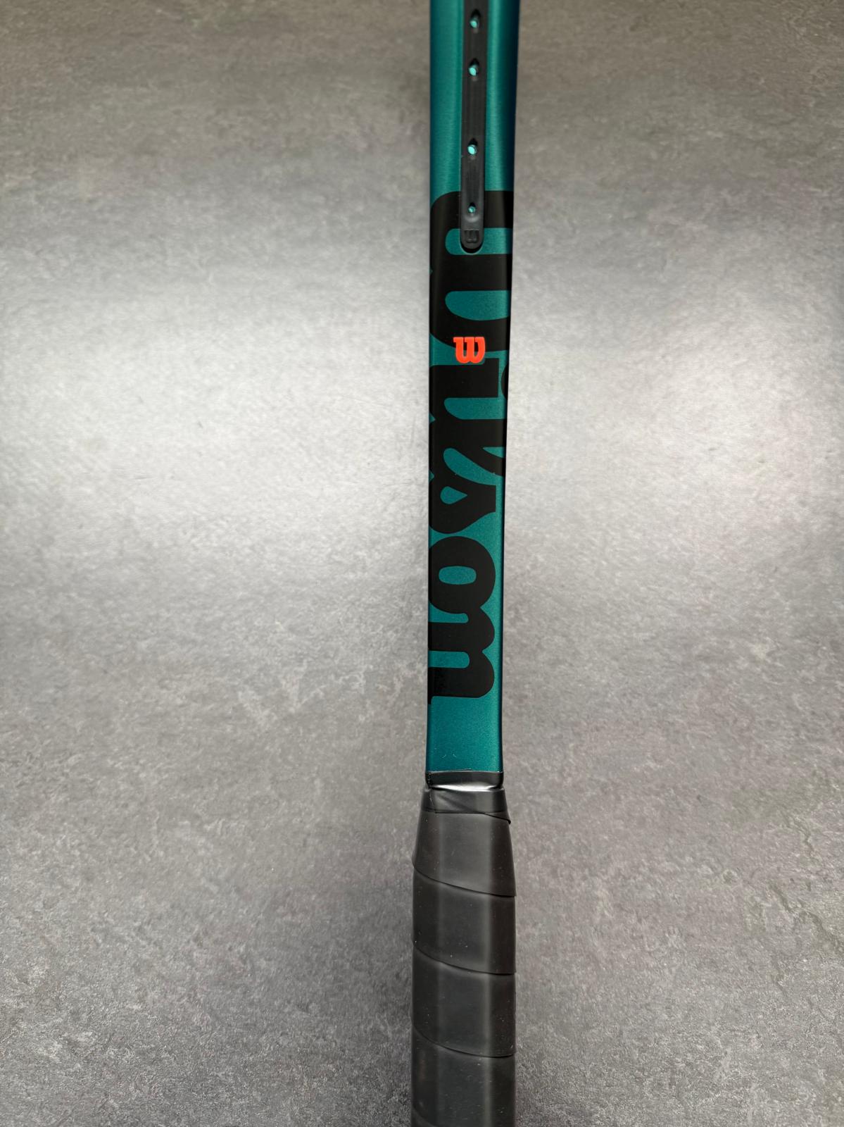 Wilson Pro Stock Blade 100 (16X19)