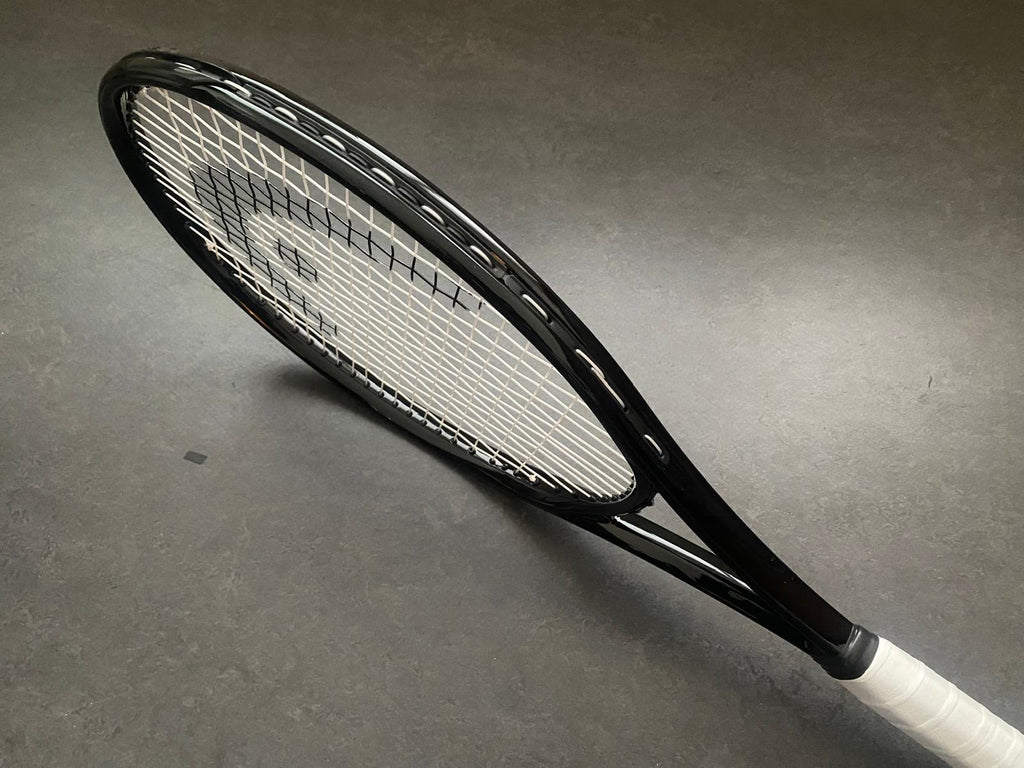 【送料無料（一部地域を除く）】 Head TGT307.2 Blacked Out (16X19) – Pro Stock Tennis ラケット(硬式用)