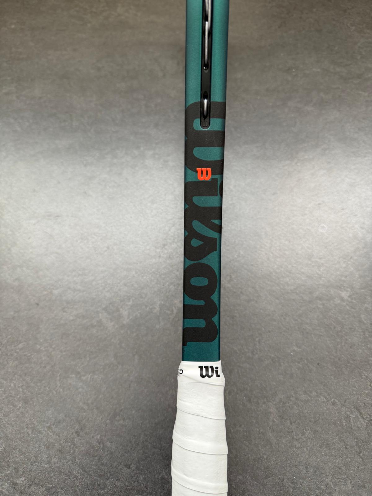 Simona Halep Personal Wilson Steam 99 (16X18)
