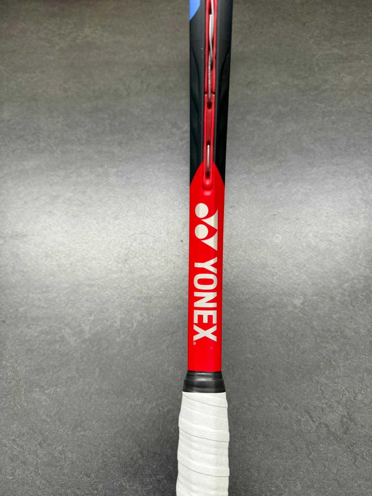 Yonex Pro Stock VCORE 100 (16X19)