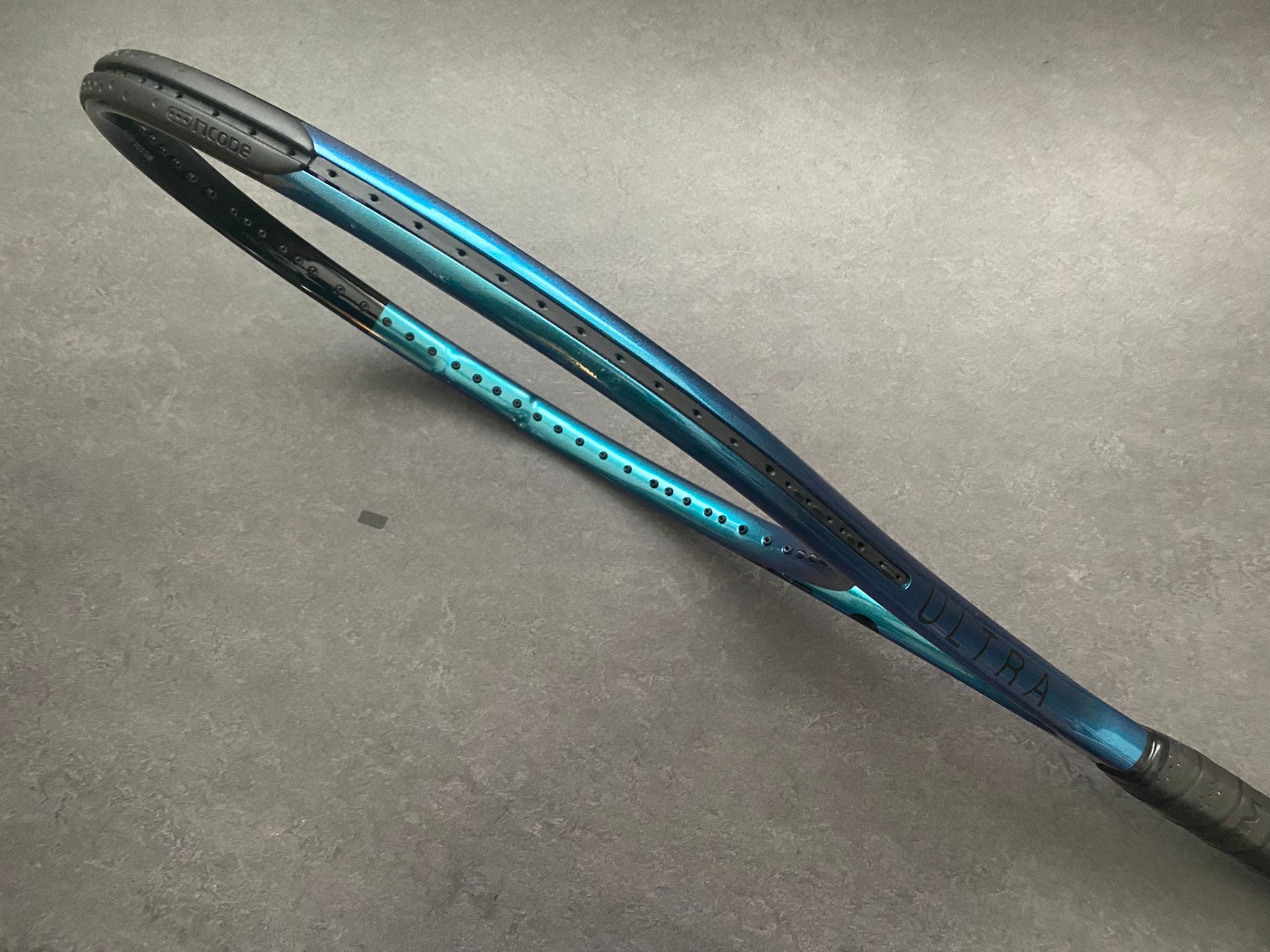 Wilson Pro Stock Tour 95 (16X20) – Pro Stock Tennis