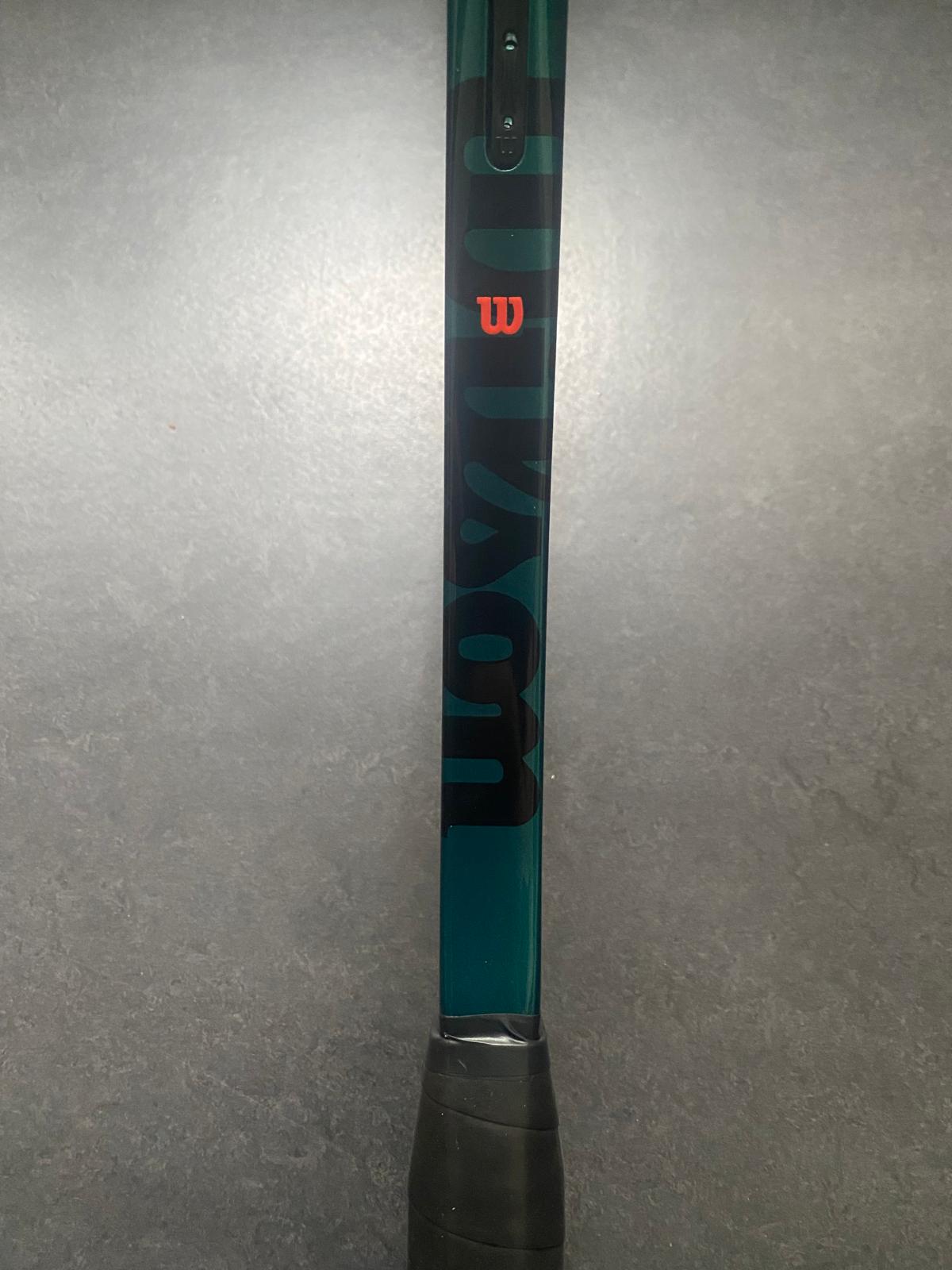 Wilson Pro Stock Blade 98 (18X19)