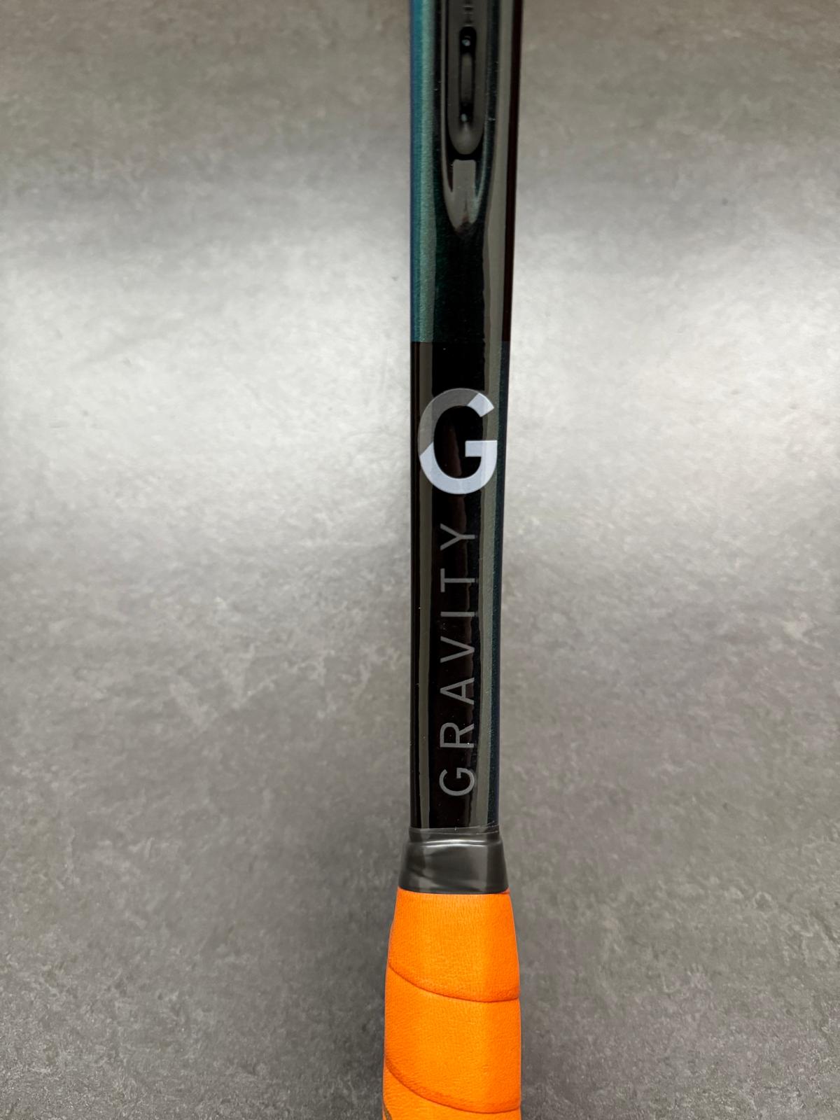 Head TGT341.1 Gravity 2025 (16X20)