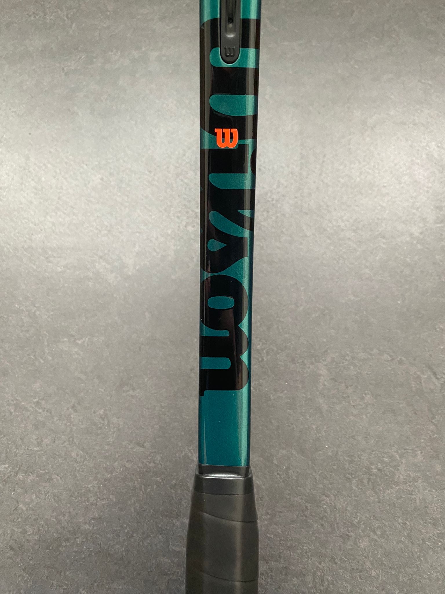 Wilson H22 (16X19)