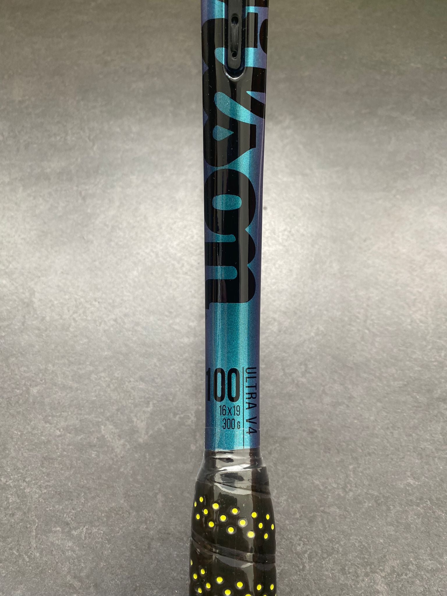 Wilson Pro Stock Pro Open (16X19) – ProStockTennis
