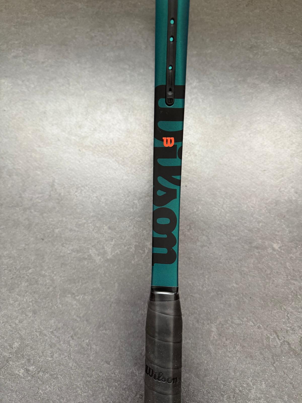 Wilson Pro Stock Blade 100 (16X19)