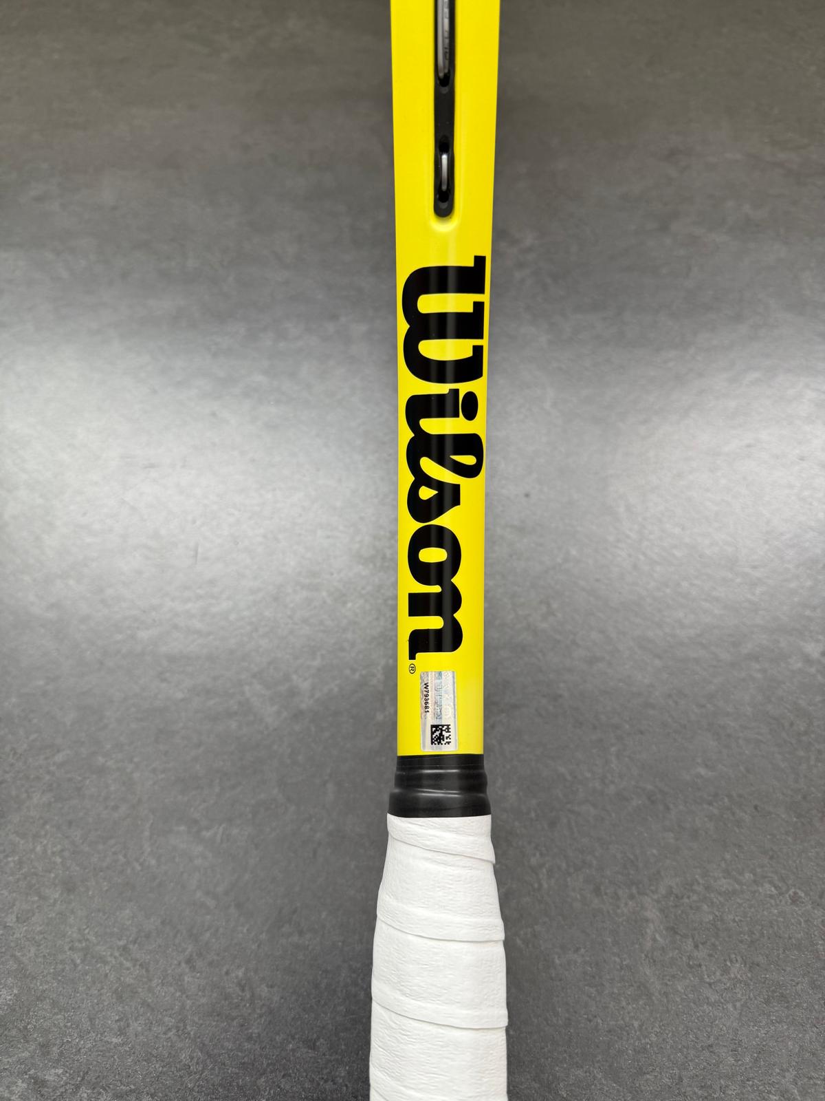 美品　Wilson PRO COBRA BLX100 ウィルソン プロ コブラ Wilson Pro Stock Cobra (16X19) – ProStockTennis