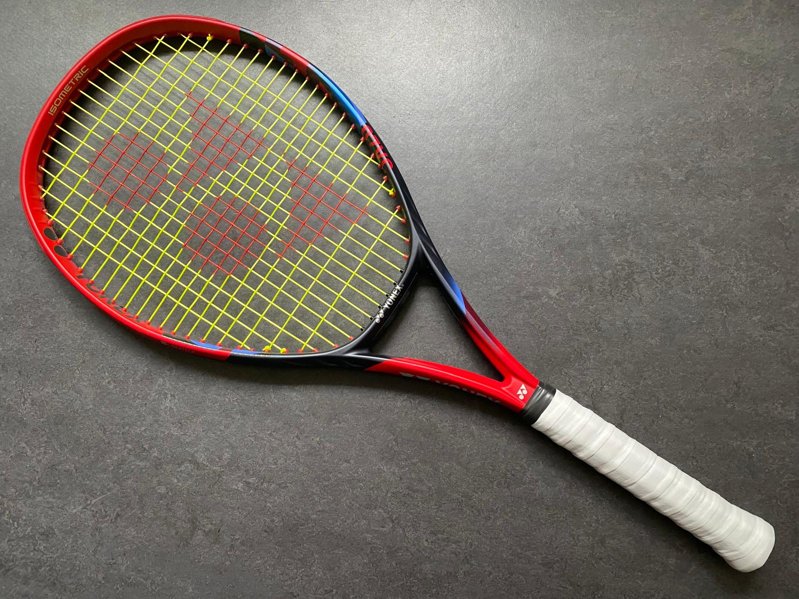 Yonex Pro Stock VCORE 100 (16X19)