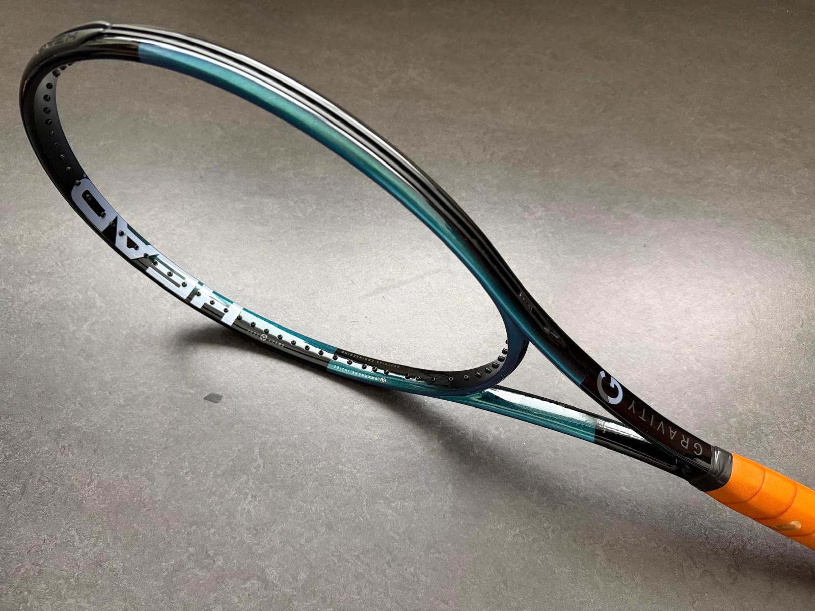 Head TGT341.1 Gravity 2025 (16X20)