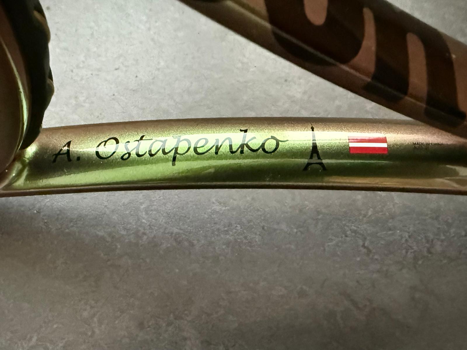 Jeļena Ostapenko Personal Wilson Steam 100 (16X20)