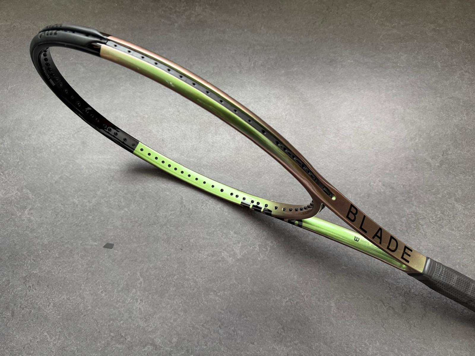 Wilson Pro Stock Blade 98 (18X20)