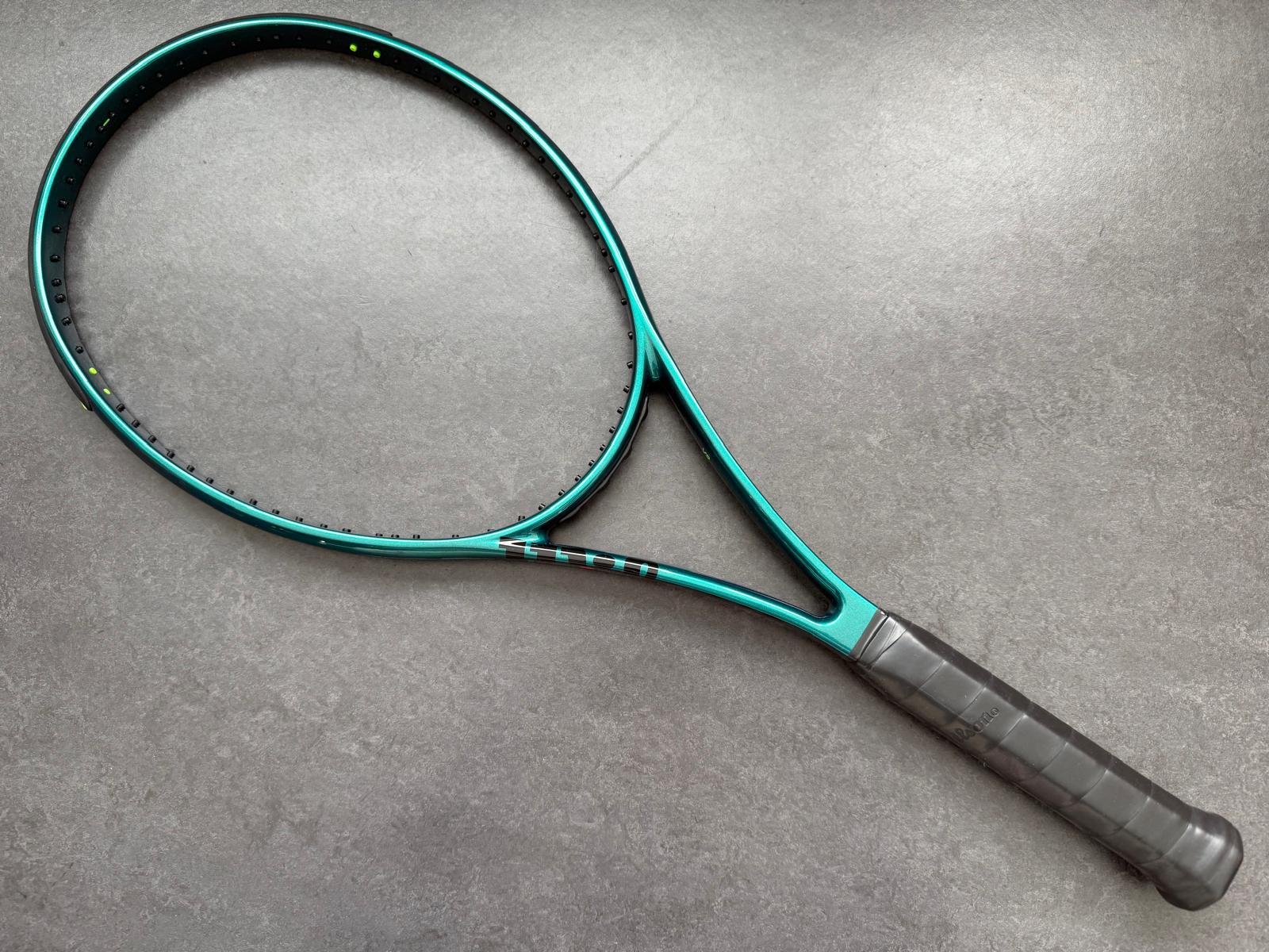 Wilson Pro Stock Blade 98 (16X19) – ProStockTennis