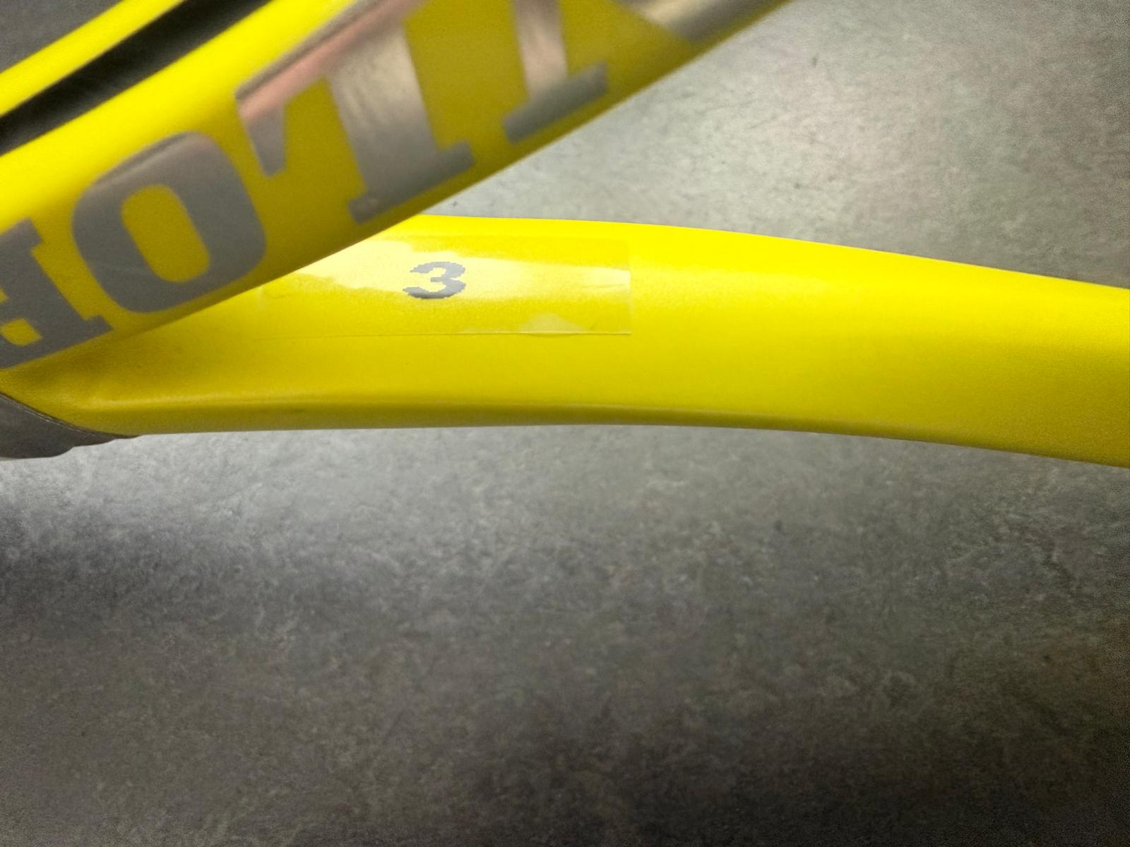 Miomir Kecmanović Personal Dunlop SX300 (16X19)