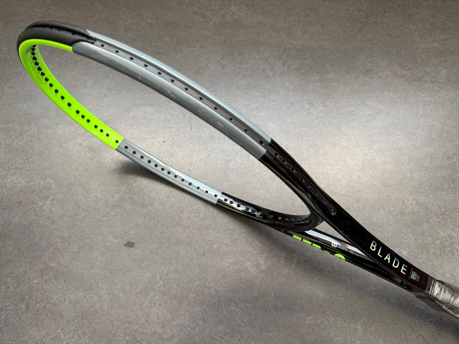 Wilson Pro Stock Blade 98 (18X20)