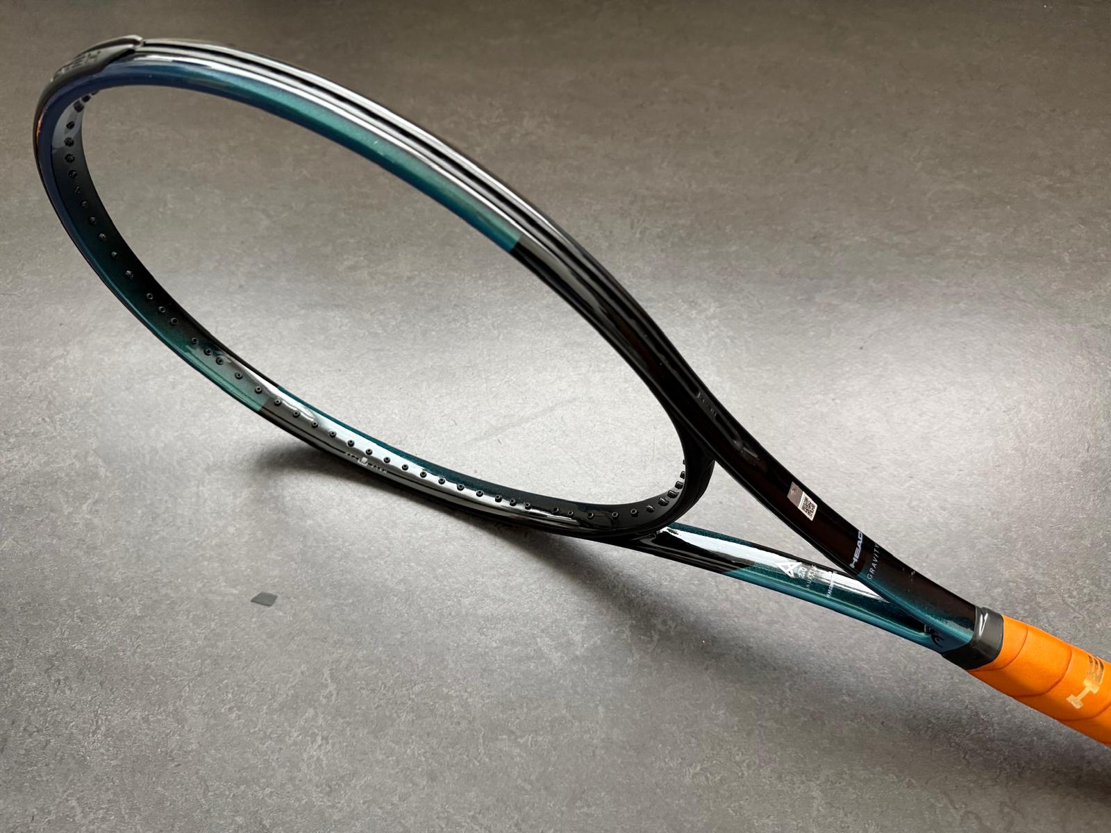Head TGT341.1 Gravity 2025 (16X20)