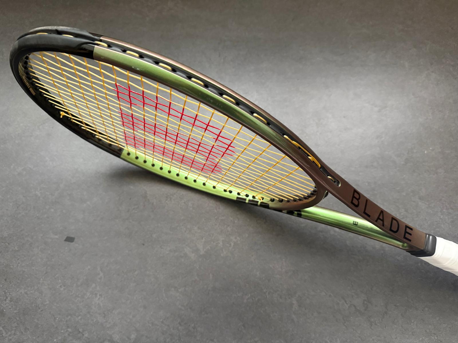 Wilson Pro Stock Blade 98 (18X19)