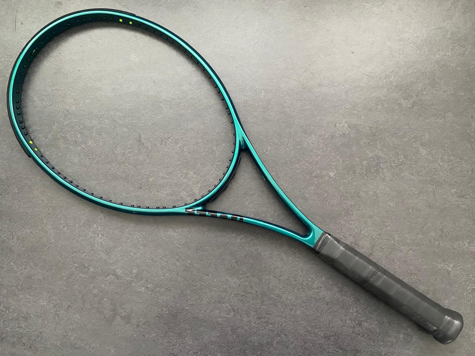 Wilson Pro Stock Blade 98 XL (18x20)
