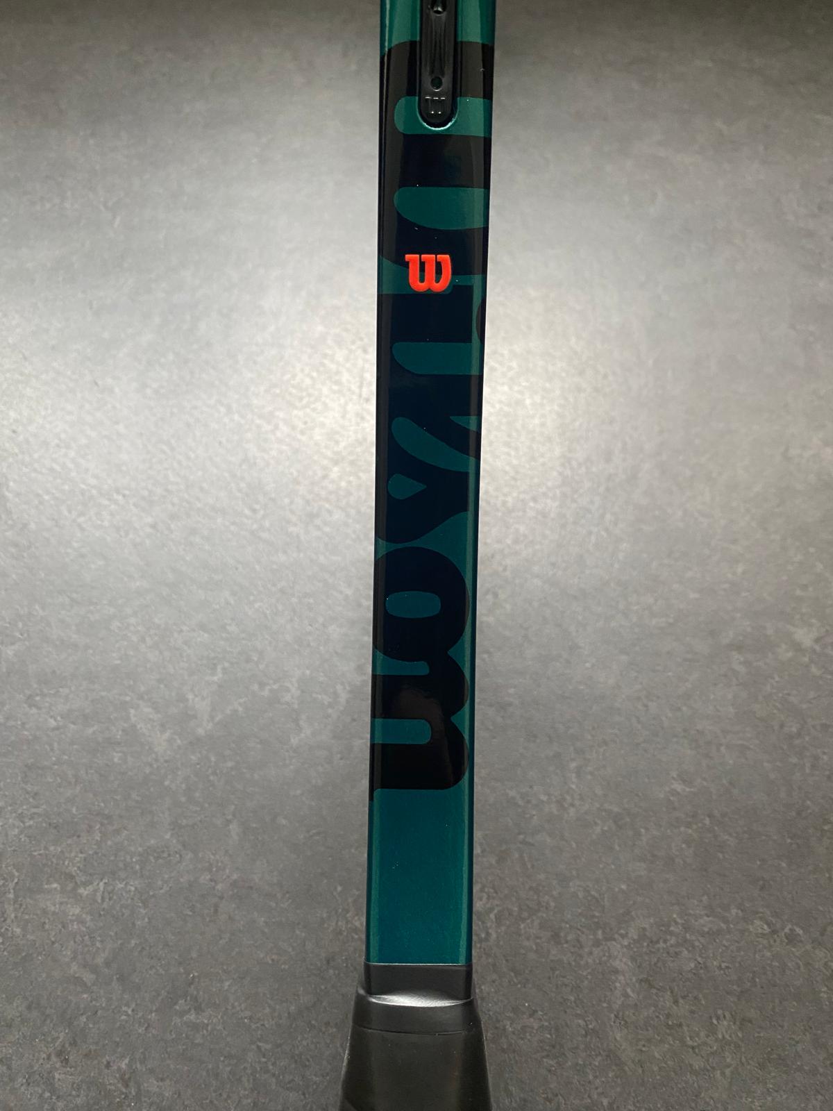 Wilson Pro Stock Blade 98 (18X19)