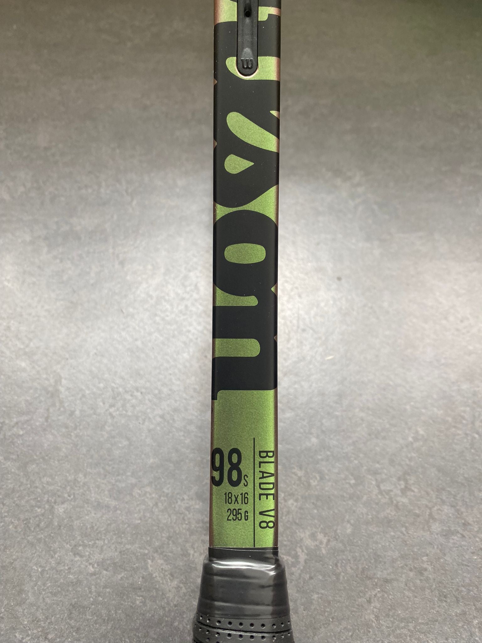 Wilson Pro Stock Blade 98S (18X16) – ProStockTennis
