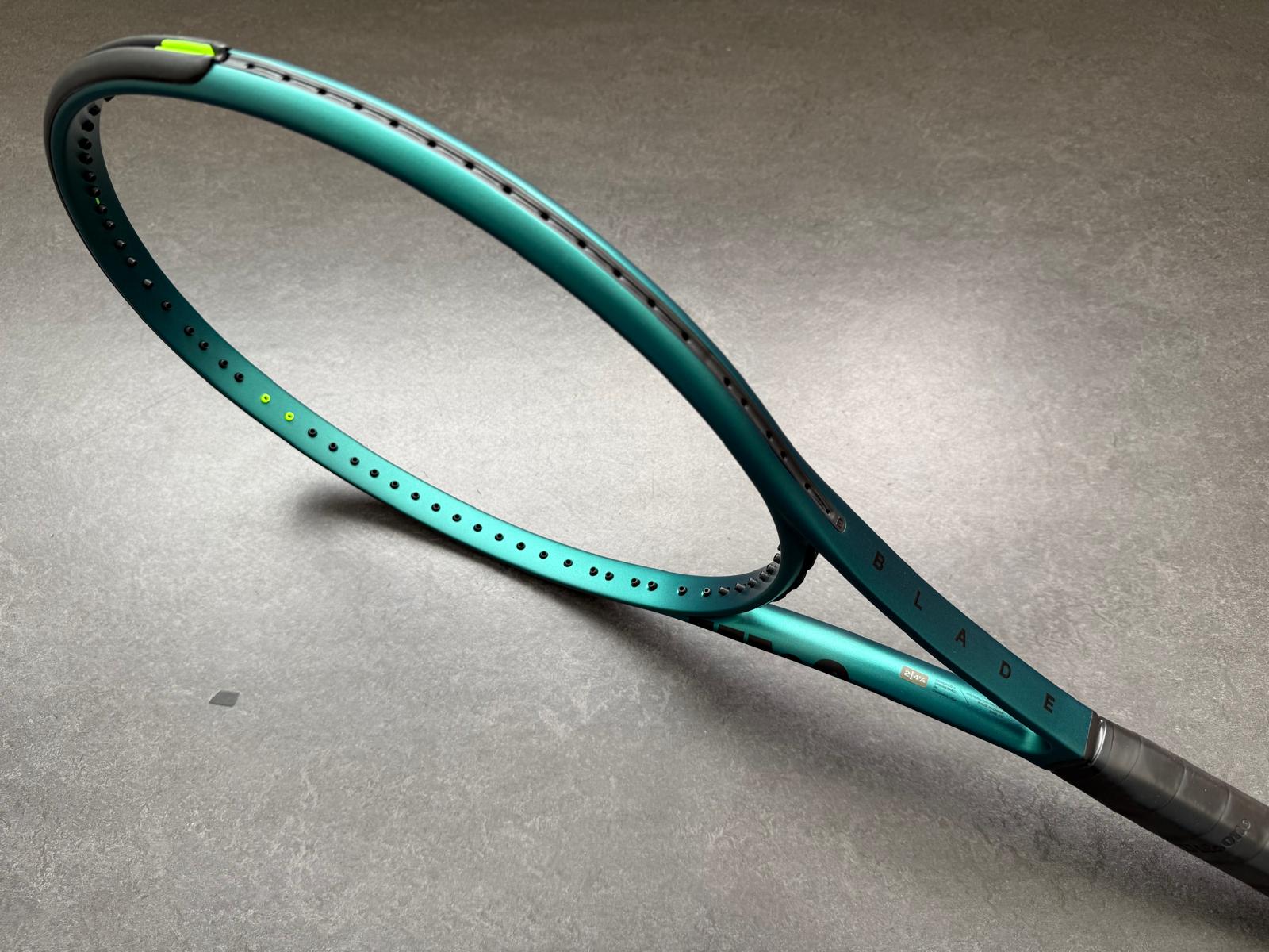 Wilson Pro Stock Blade 100 (16X19)