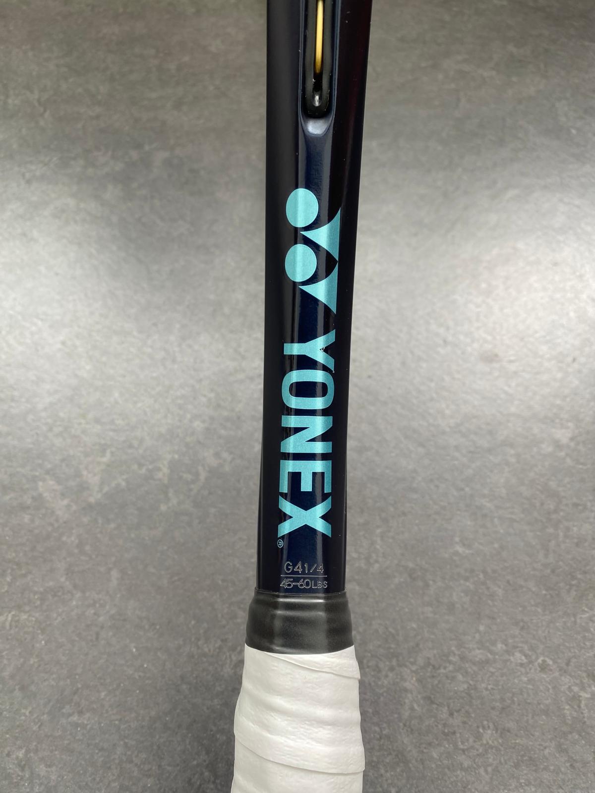 Yonex Pro Stock EZONE 100 (16X19)