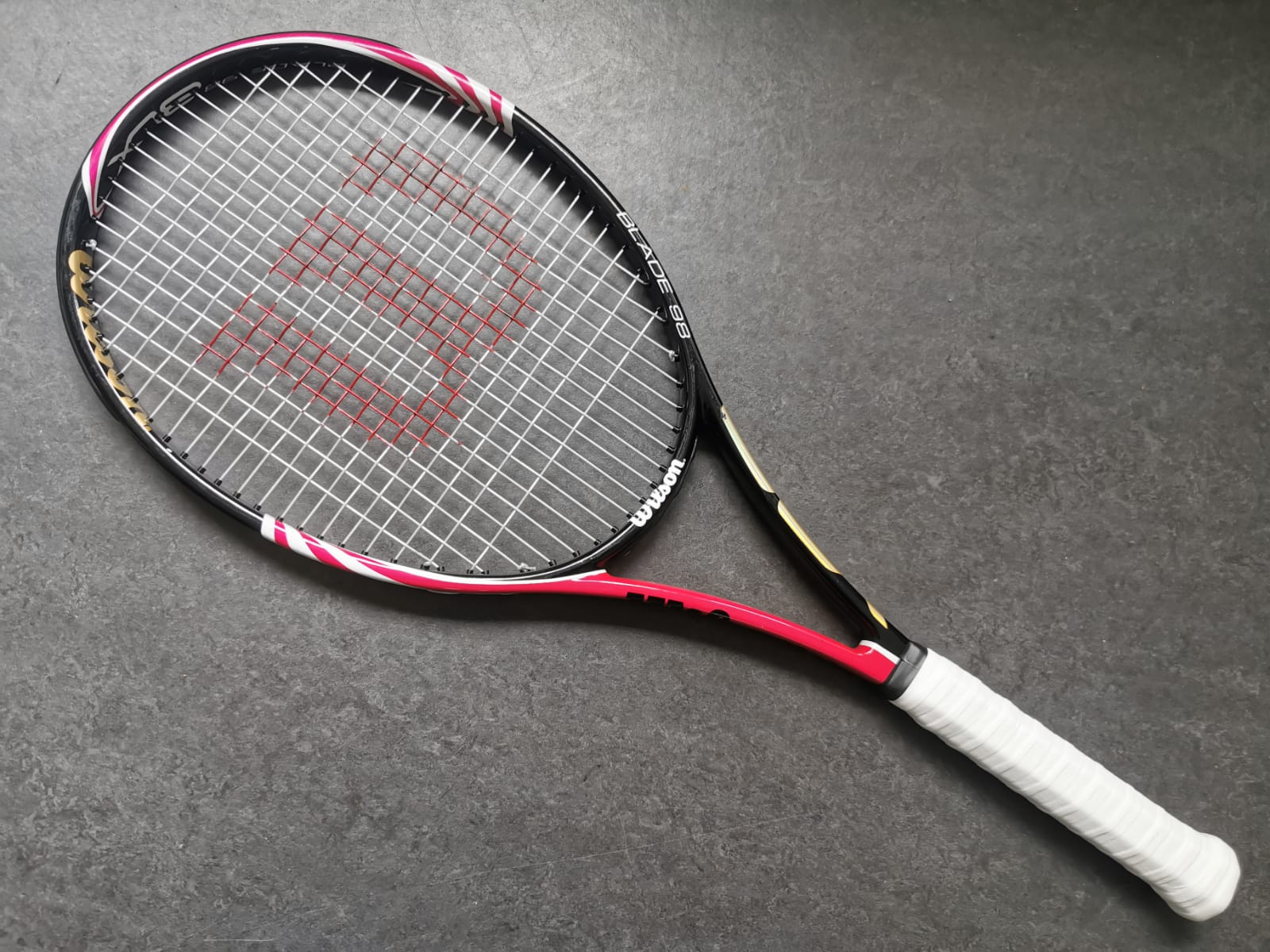 Wilson H22 Blade 98 BLX Pink XL (18X20)