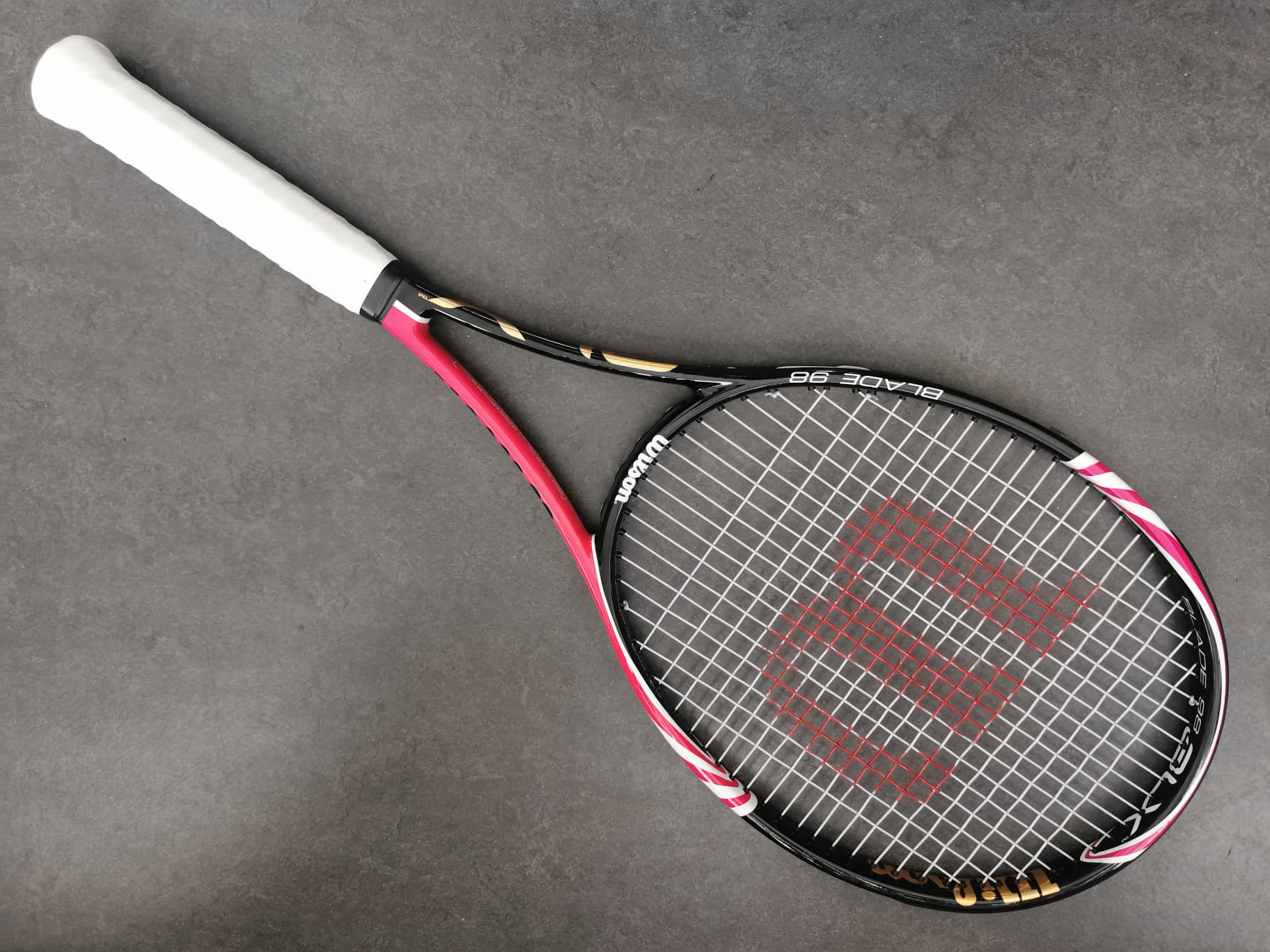 Wilson H22 Blade 98 BLX Pink XL (18X20)