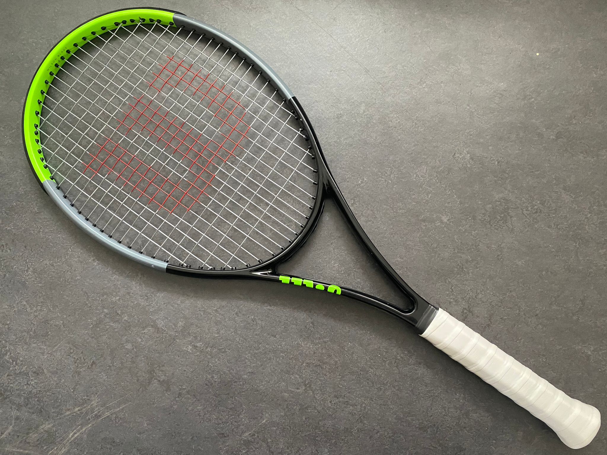 Wilson Pro Stock Blade 98 (18x20)