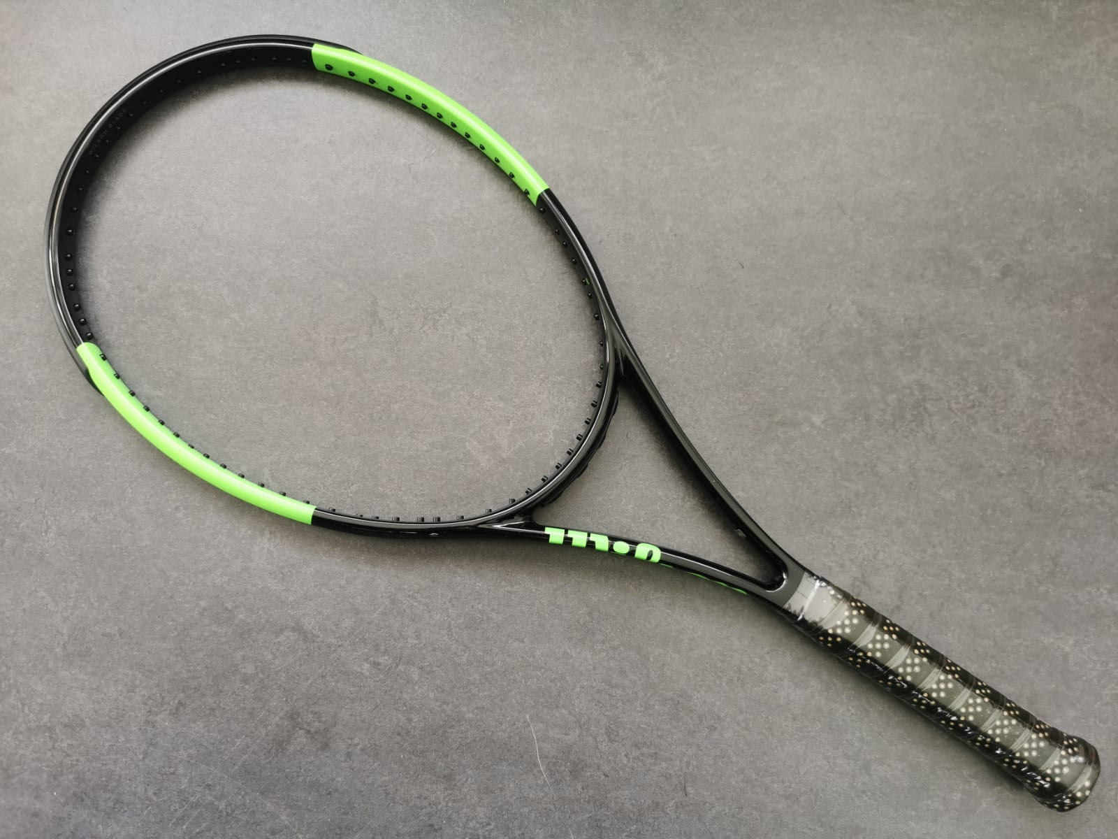 Wilson Pro Stock Blade 98 (18X20)